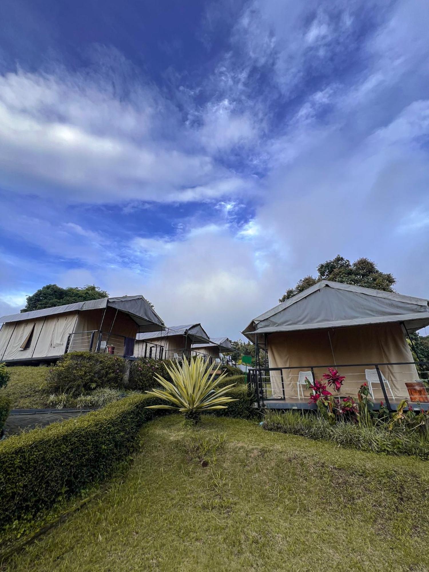 Trizara Resorts - Glam Camping Lembang Exteriér fotografie